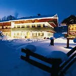 ゲストハウス Gaestehaus Und Egglerlehen