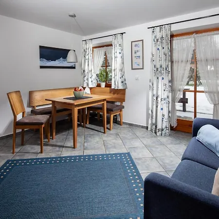 Gaestehaus Und Egglerlehen Гостевой дом 4*
