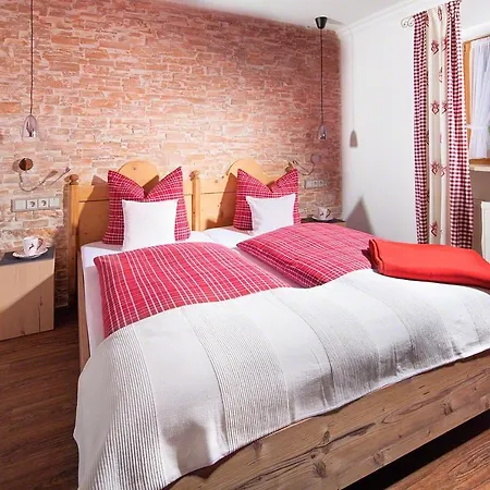 Gaestehaus Und Egglerlehen Guest house 4*