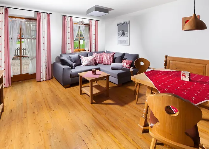 Gaestehaus Und Egglerlehen 4*